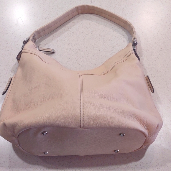 Tignanello Genuine Pebble Leather Shoulder Bag NWOT - Picture 4 of 16